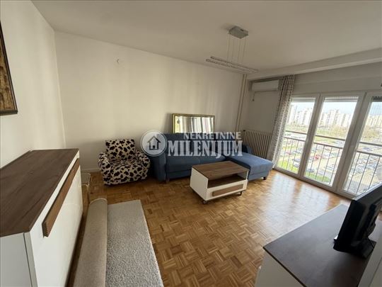 2,5 stan u bloku 61 bez ulaganja ID#2212