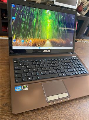 Asus K53 i5/ssd/dve graf/bat 90min
