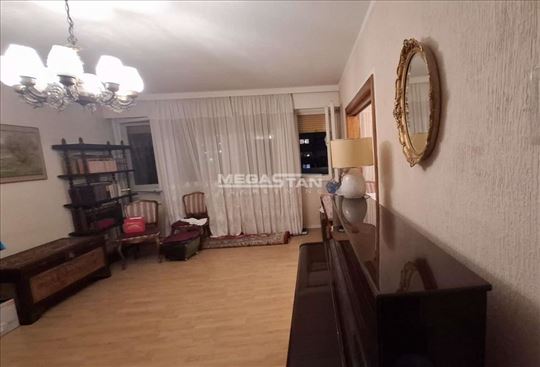 Blok 70, izvorno troiposoban