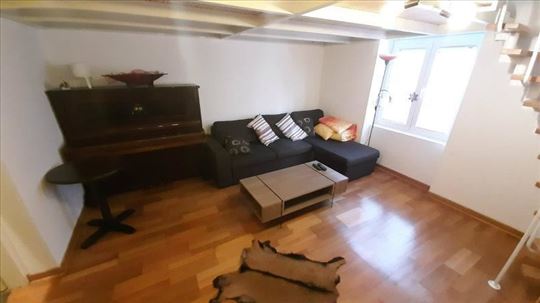 Budimska,lep,sa galerijom ID#7599