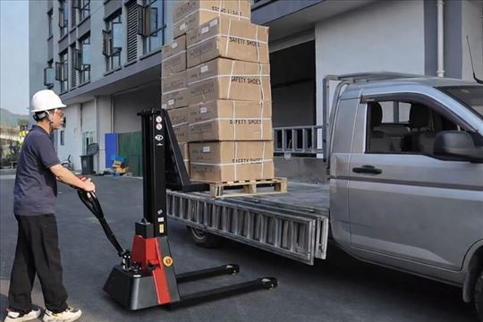 Električni paletari 1.2T- Podize 990mm novo!