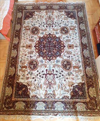 Indijski tepih vuna 250 x 350 hemijski očišćen
