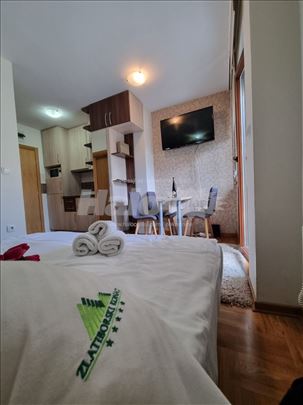 Izdajem garsonjeru na Zlatiboru