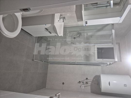 Izdajem stan na Altini