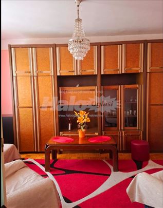 Izdajem stan u bloku 63 na odličnoj lokaciji