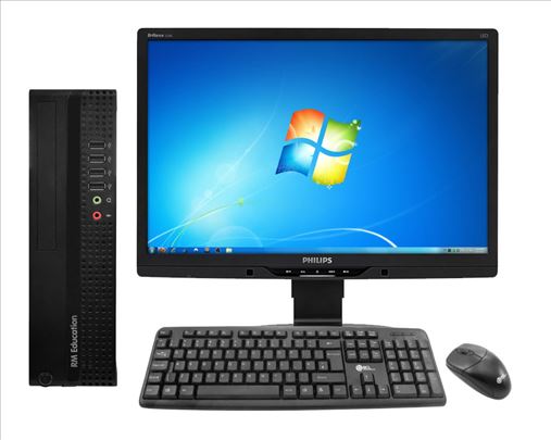 Komplet od 8 različitih računara sa po 2 monitora