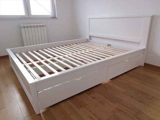 Krevet King u beloj boji sa 2 male fioke 