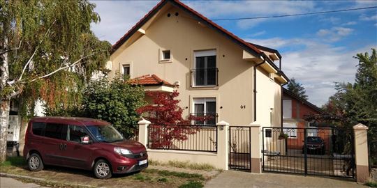 Lux nekretnina Zemun, 237m + 121m na placu od 8.6a