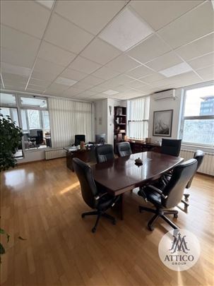 Prodaja poslovnog prostora – Stari Grad