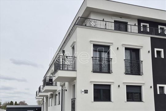 Stan,Futog,Centar,kv: 86.00