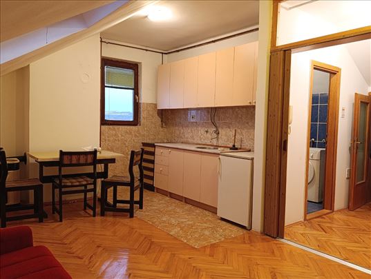 Stan Mladenovac Tozino Voće