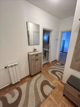 Stan odlican za poslovni prostor Bezanijska kosa