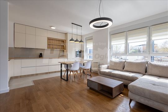 Trosoban LUX stan u novogradnji Zemun Gornji Grad