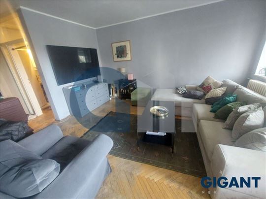 Banovo brdo-Valjevska, 68m2, VI, renoviran