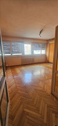 Blok 45,J.Gagarina,2.0,64m2,lođa,2/7,lift,useljiv