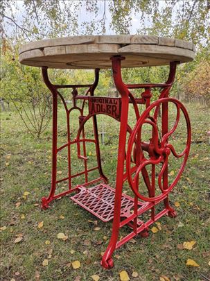 Bordo retro Adler sto