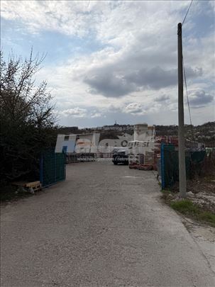 Izdajem magacinski prostor kod NIS pumpe sa 30 ari