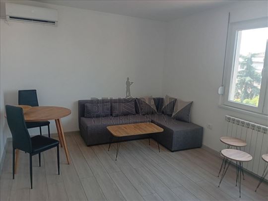 Kneza Miloša, odličan, renoviran