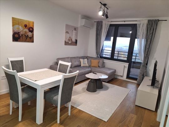 Lastavice, Jurija Gagarina, 46 m2