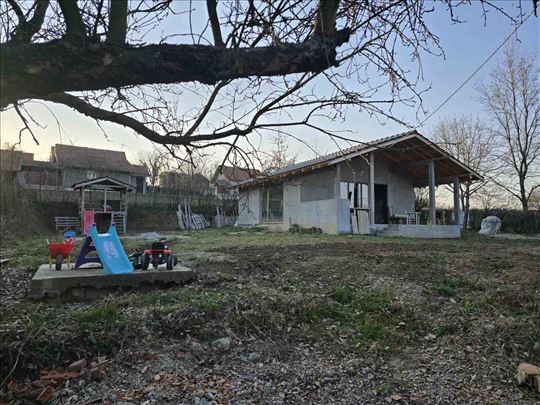 Prodaje se lux kuća u Šiljakovcu