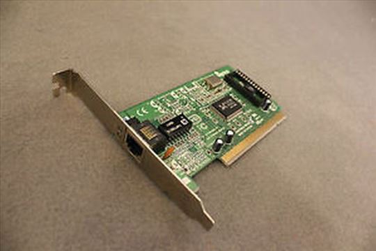 Razni PC Adapteri Belkin strujni protekt novo