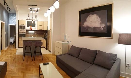 Crveni Krst, Branka Krsmanovića, 42 m2