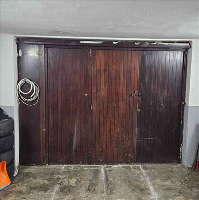 Drvena garazna vrata
