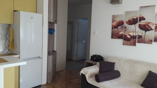 Dvosoban nov stan-Telep,37m2-parking