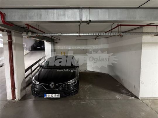 Garažno mesto Vračar