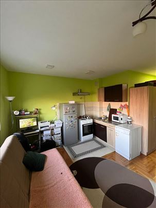 Garsonjera na odličnoj lokaciji uknjižena