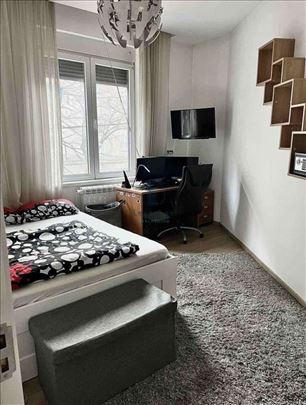 Gundulićev venac, 86m2