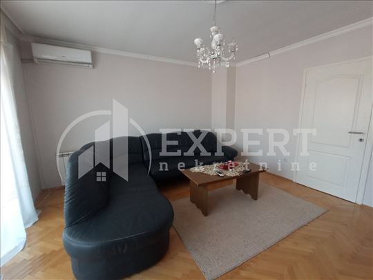 Izdaje se kuća kod Tehničkih fakulteta