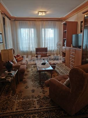 Izdajem dvosoban stan na Novom naselju