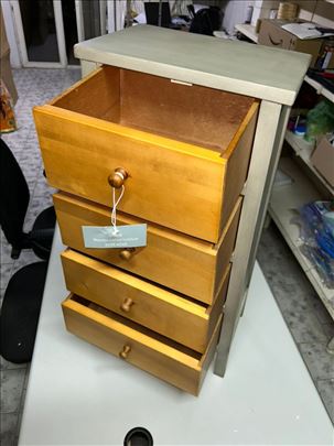 Komoda sa 4 fioke, drvo malezijske topole