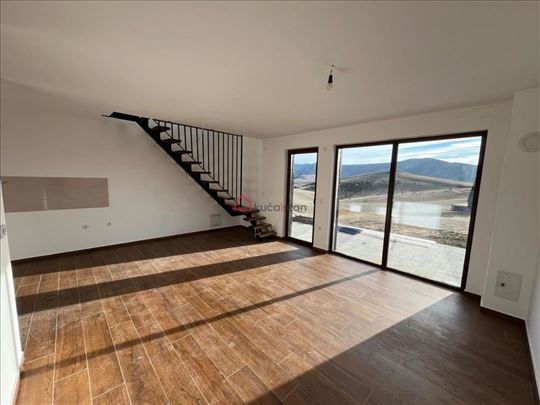 Luksuzne kuće blizu teniskih terena Spring