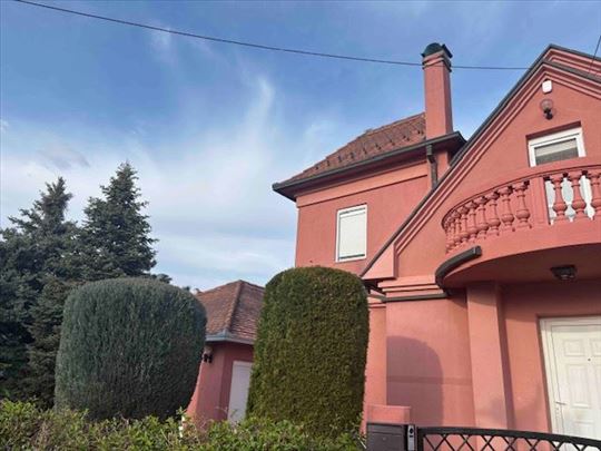 Novi Banovci, uknjizena vila, retko u ponudi 