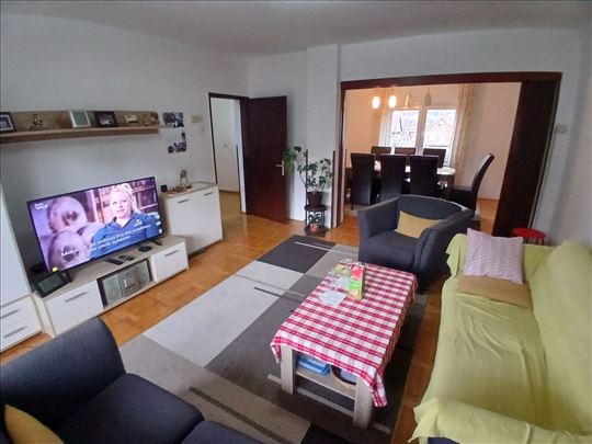 Odlična kuća u centru Sopota