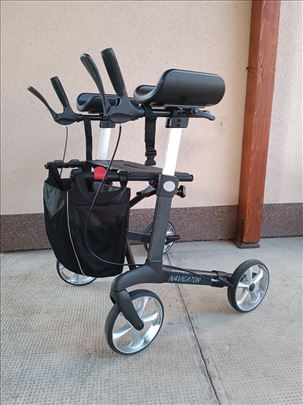 Pilot dubak hodalica za niže osobe ili decu 