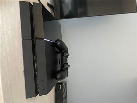 PlayStation 4 Fat – kompletan paket/500GB