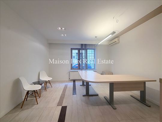 Poslovni prostor 41m² | Vračar | Hram 