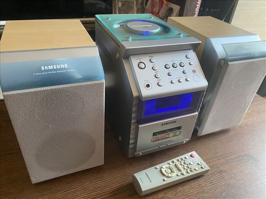 Samsung MM-B7 Micro Hi-Fi – Sve ispravno (CD/Dek/R