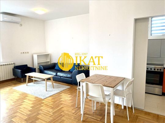 U srcu Skadarlije, izuzetan stan 60m2