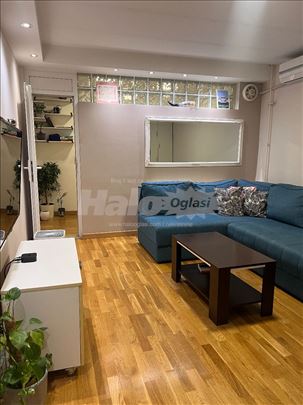 Zemun, Sava Kovačević - 50 m2 - 2.5 - renoviran