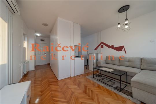 Julino brdo, 0.5, 26 m2, zajednicka terasa 30 m2