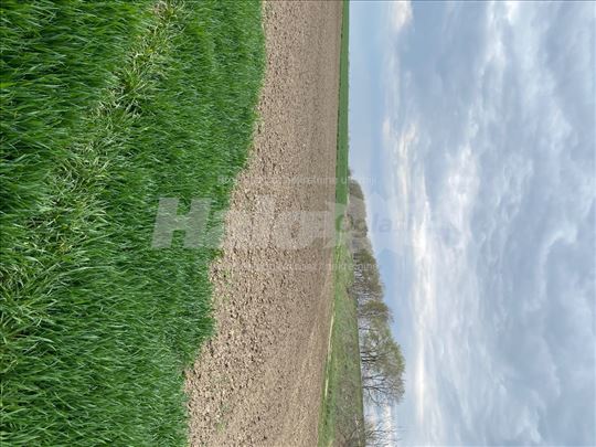 Na prodaju zemljiste