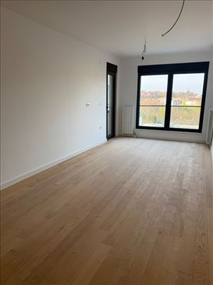 Novogradnja, izuzetan, dobra lokacija