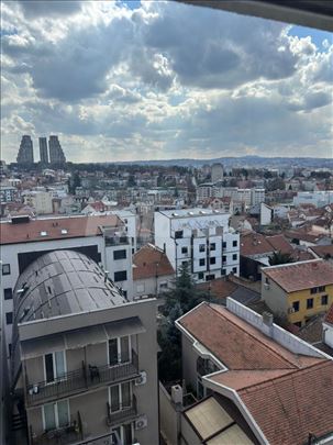 Prodaje se jednoiposoban stan na Zvezdari