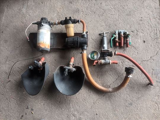 Pumpa 12v za prskanje korova u vrsti