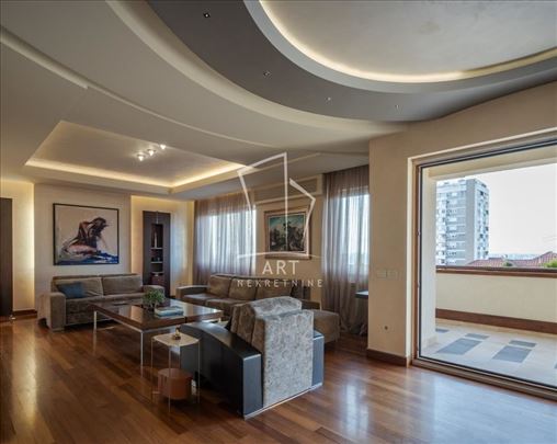 Spektakularna nekretnina , 1502m2, mereno ID#14500