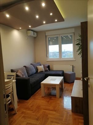 Namešten jednoiposoban 45m2,V.Masleše